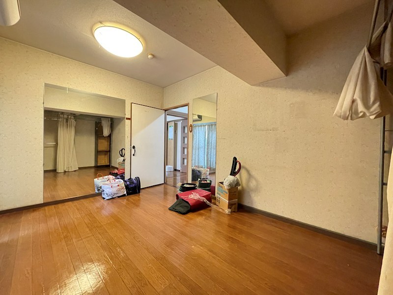 サンコーポ大手町 内観写真（リビング以外の居室）