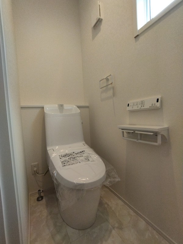 町上津役西二丁目新築戸建4号地 内観写真（トイレ）