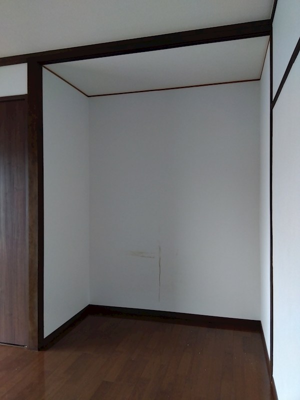 エメラルドマンション到津 内観写真（リビング以外の居室）
