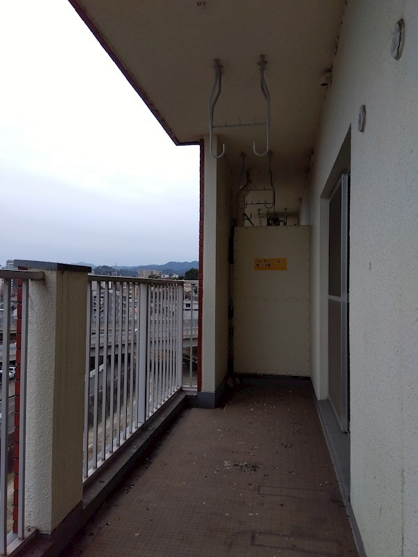 エメラルドマンション到津 現地写真（バルコニー）