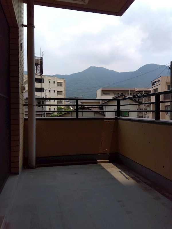 アンビエント小倉B棟 現地写真（バルコニー）