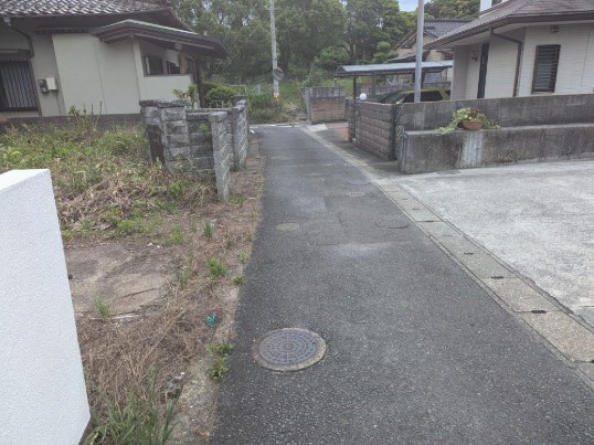 楠橋東一丁目戸建 現地写真（前面道路含む現地写真）