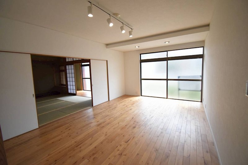 通谷一丁目戸建  内観写真（リビング）