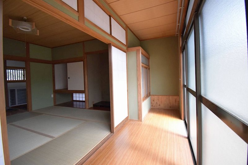 通谷一丁目戸建  内観写真（リビング以外の居室）