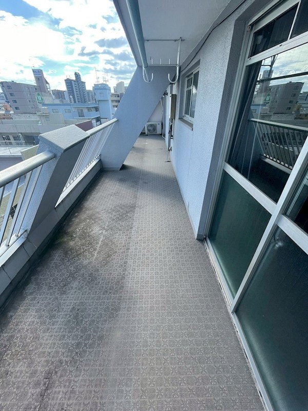 エイトピア花房 現地写真（バルコニー）