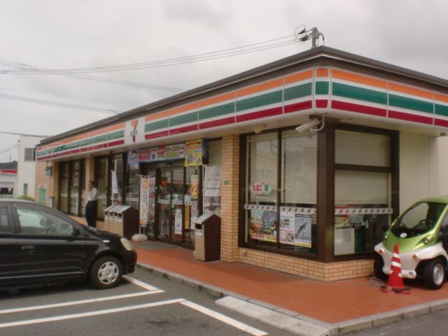 則松六丁目10番戸建 コンビニ