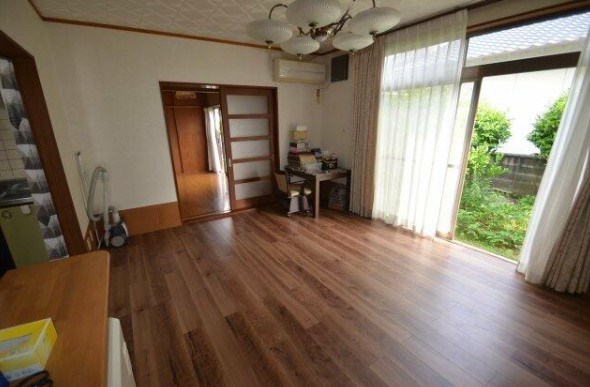 高須北一丁目戸建 内観写真（リビング）