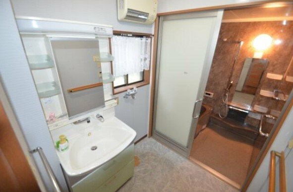 高須北一丁目戸建 内観写真（洗面台・洗面所）