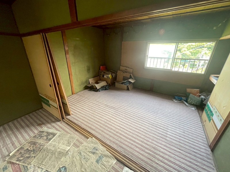 深町二丁目9番戸建 内観写真（リビング以外の居室）