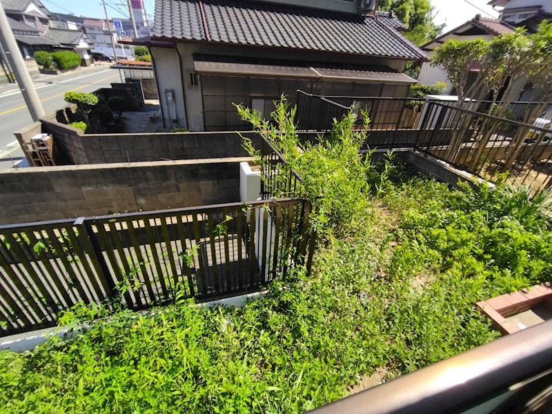 エメラルドマンション二島 現地写真（庭）
