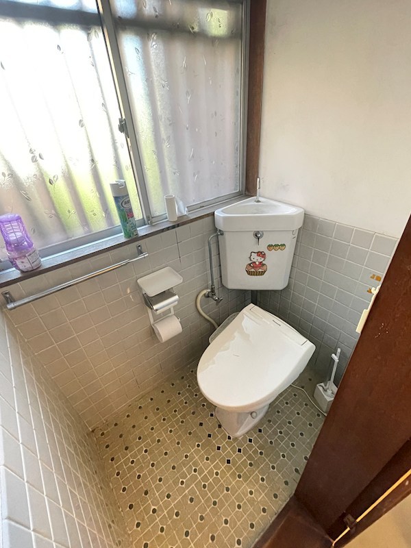 赤坂三丁目10番戸建 内観写真（トイレ）