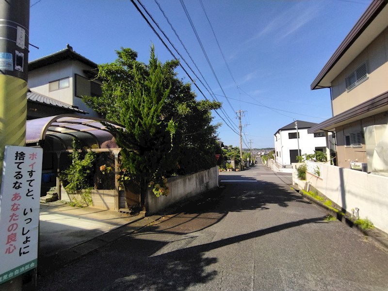 鷹見台三丁目戸建 現地写真（前面道路含む現地写真）