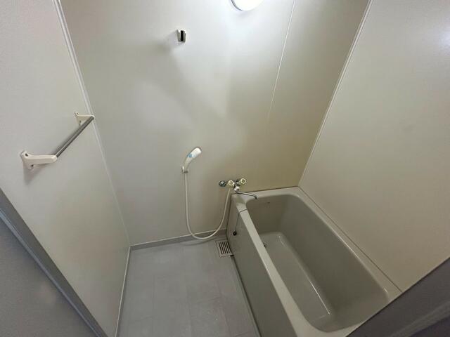 オリエンタル小倉南弐番館 内観写真（浴室）