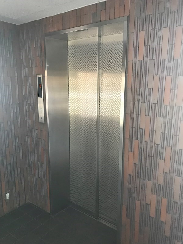 ミリオンコーポラス高峰館 共用部写真（ロビー）