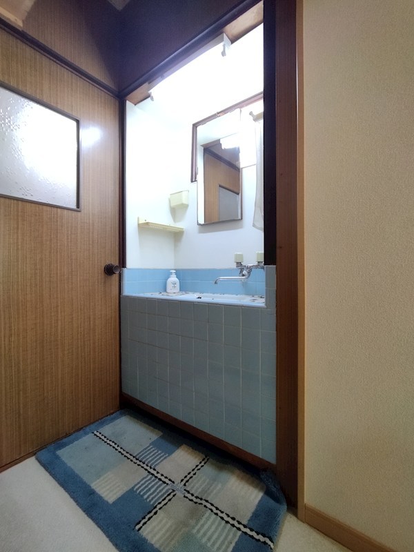 大字感田戸建 内観写真（洗面台・洗面所）