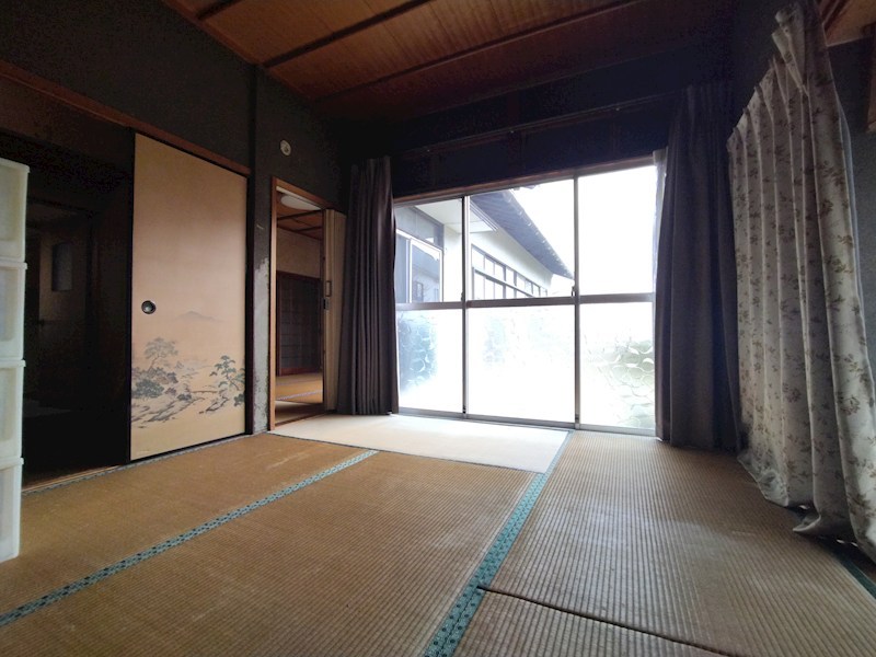 大字感田戸建 内観写真（リビング以外の居室）