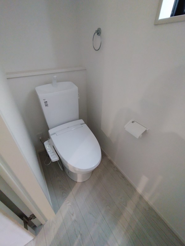 町上津役西一丁目新築戸建1号棟　2期 内観写真（トイレ）