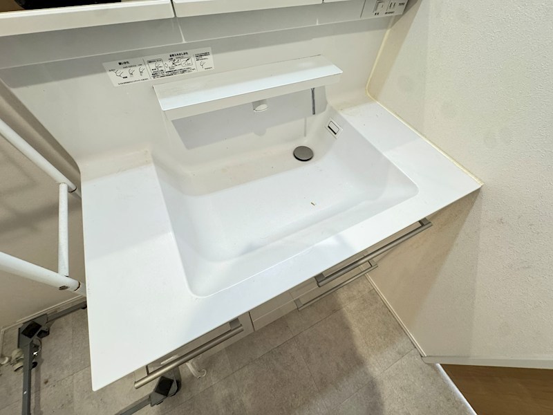 鷹見台四丁目戸建 内観写真（洗面台・洗面所）