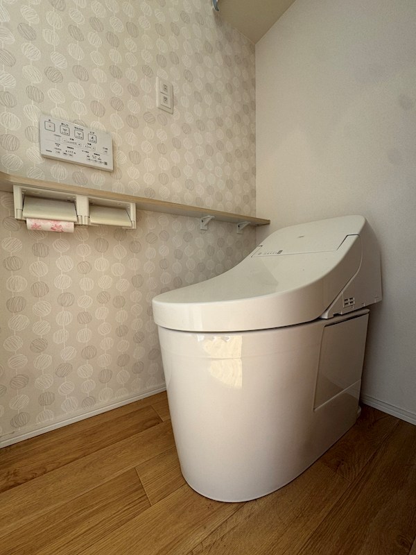 鷹見台四丁目戸建 内観写真（トイレ）