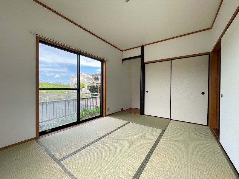 二西三丁目18番戸建 内観写真（リビング以外の居室）