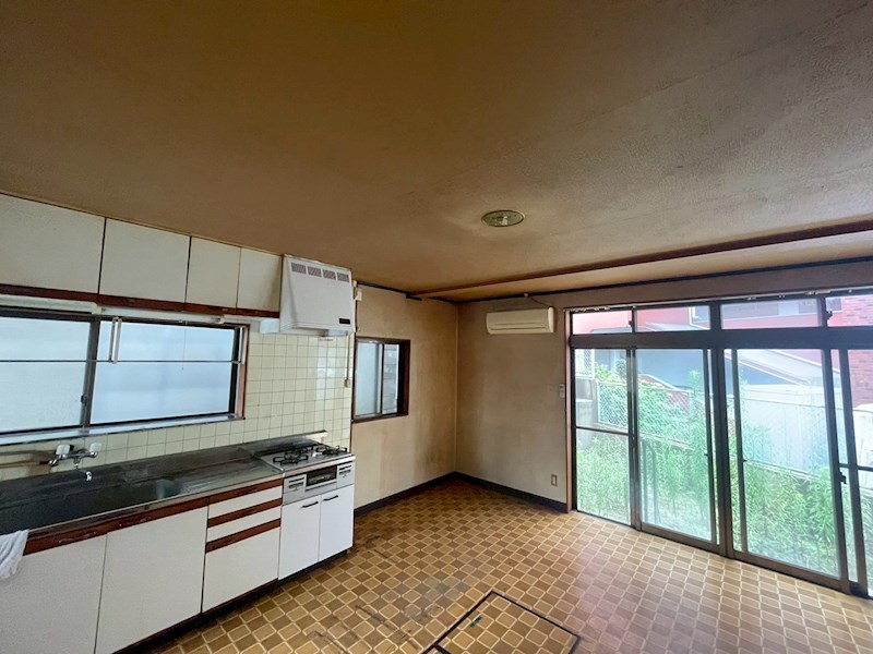 上馬寄二丁目6番戸建 内観写真（リビング）
