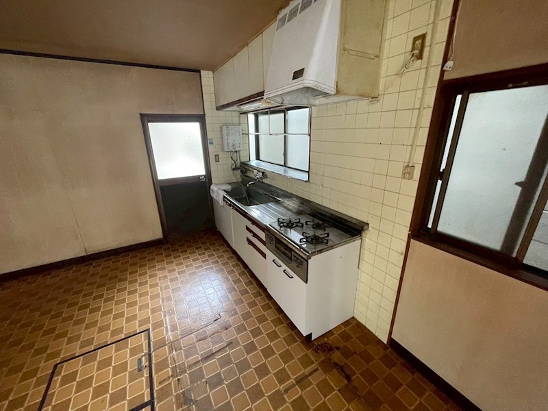 上馬寄二丁目6番戸建 内観写真（キッチン）