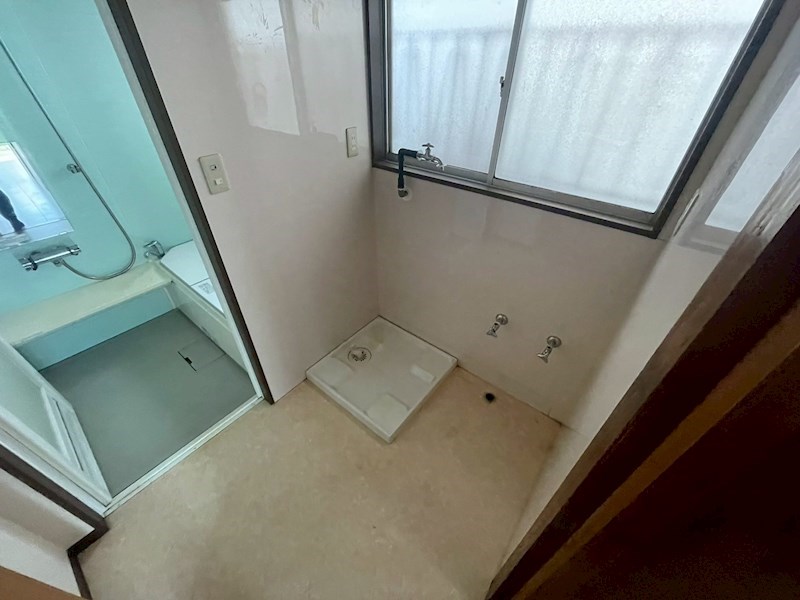 上馬寄二丁目6番戸建 内観写真（洗面台・洗面所）