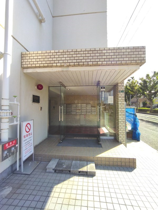 須賀町マンション 共用部写真（エントランス）