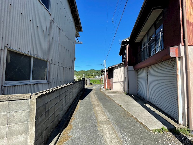 大字天生田750番土地 現地写真（前面道路含む現地写真）