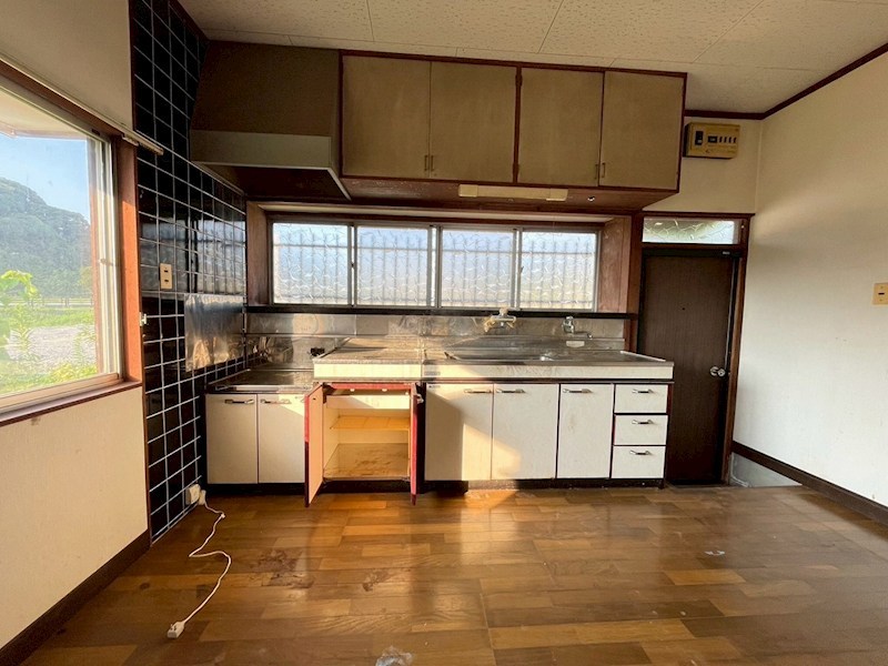 金剛三丁目5番戸建 内観写真（キッチン）