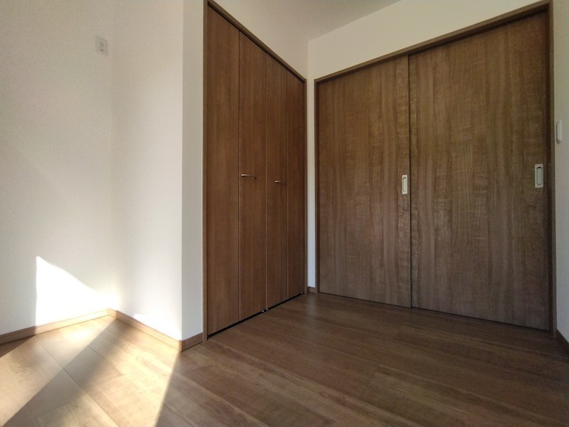寺内二丁目新築戸建A棟 内観写真（リビング以外の居室）