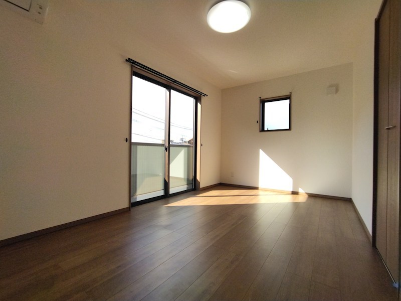 寺内二丁目新築戸建A棟 内観写真（リビング以外の居室）