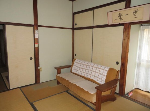 長谷一丁目戸建 内観写真（リビング以外の居室）