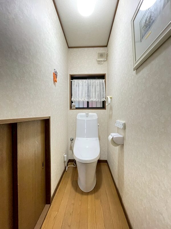 大字有毛戸建 内観写真（トイレ）