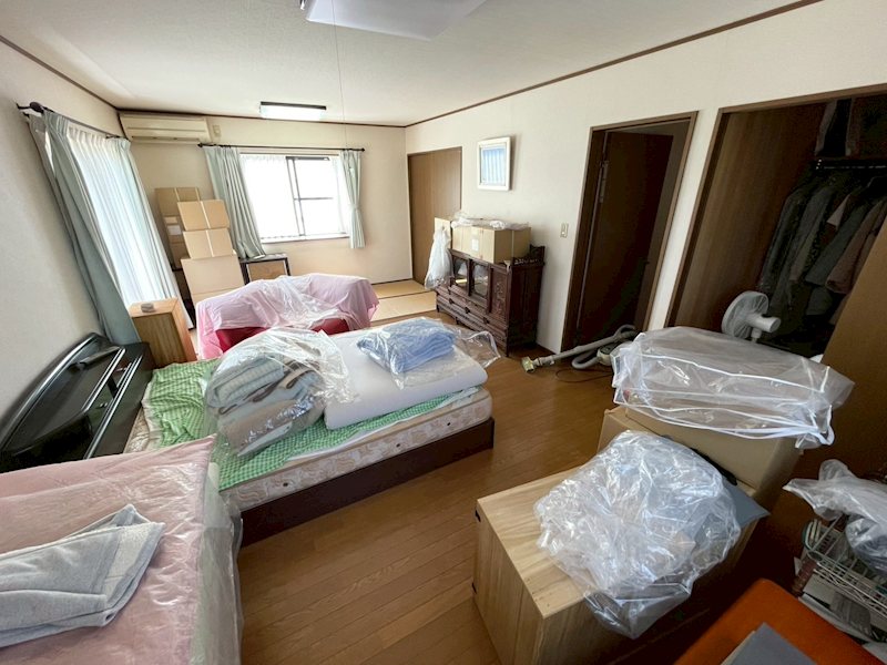 大字有毛戸建 内観写真（リビング以外の居室）