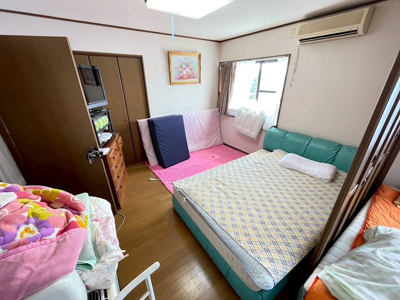 大字有毛戸建 内観写真（リビング以外の居室）