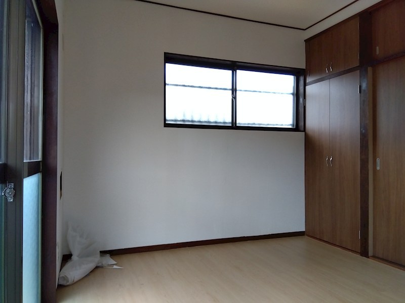 津田南町戸建 内観写真（リビング以外の居室）