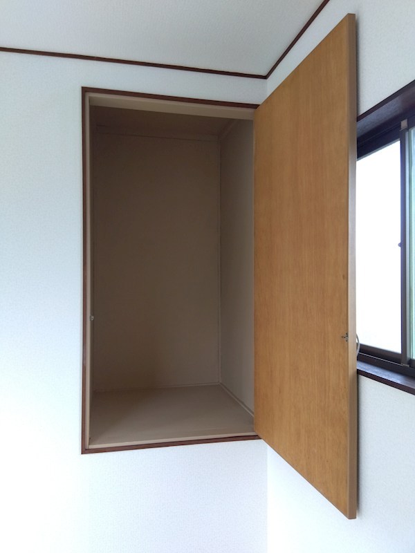 津田南町戸建 内観写真（収納）