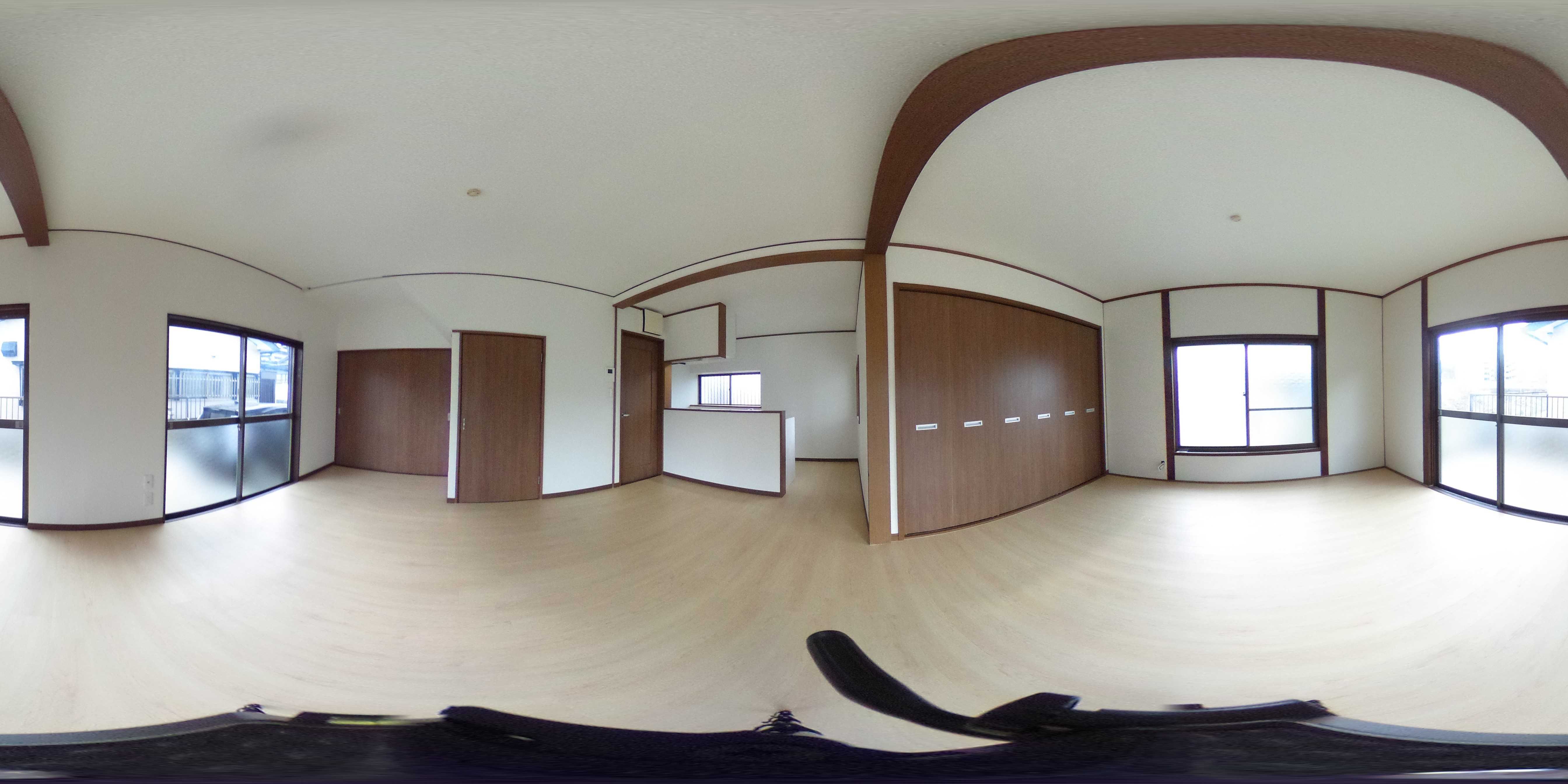 津田南町戸建 内観写真（リビング）