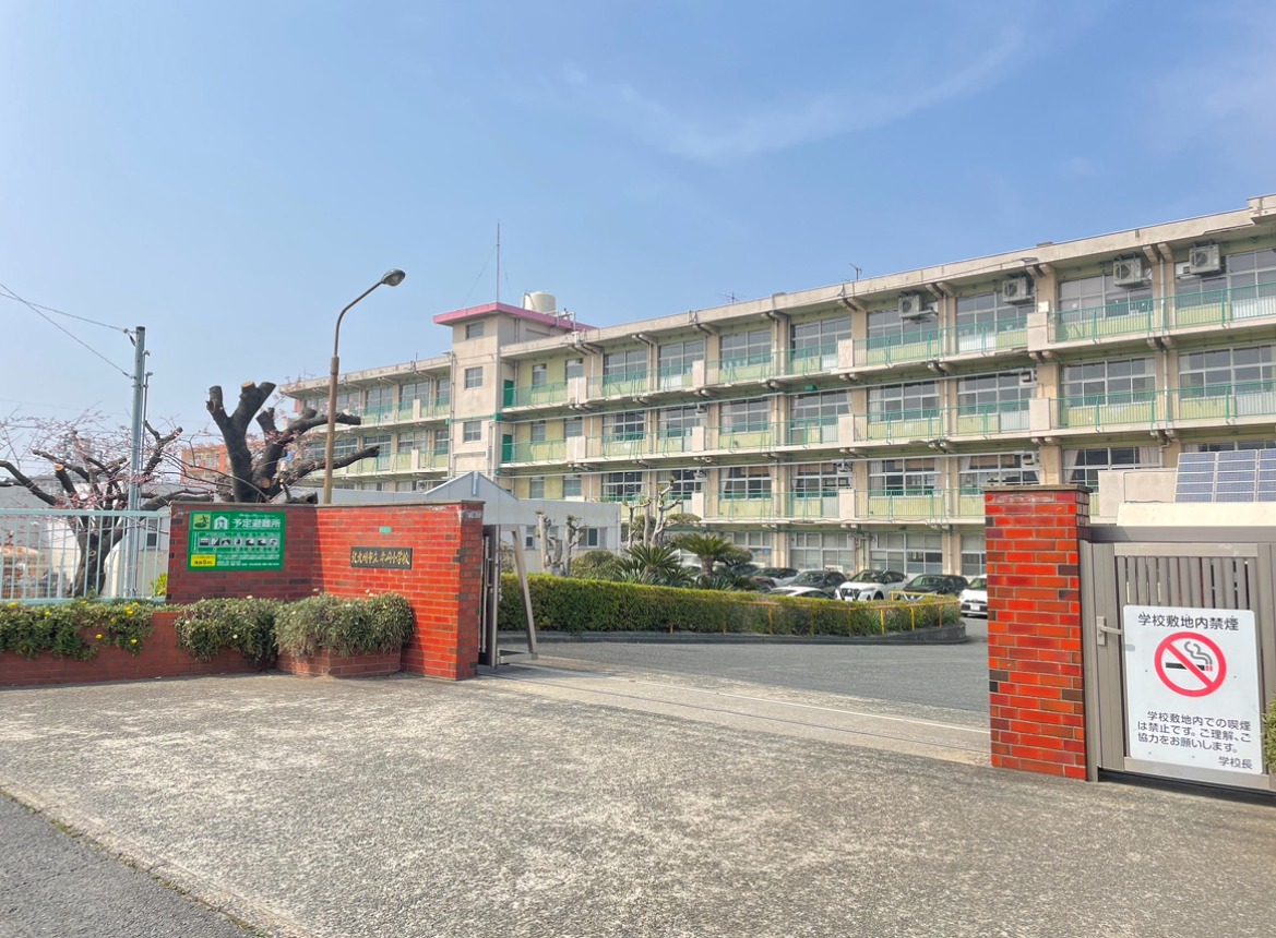 東小石町12番戸建 小学校