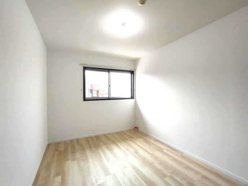 大平二丁目12番戸建 内観写真（子供部屋）