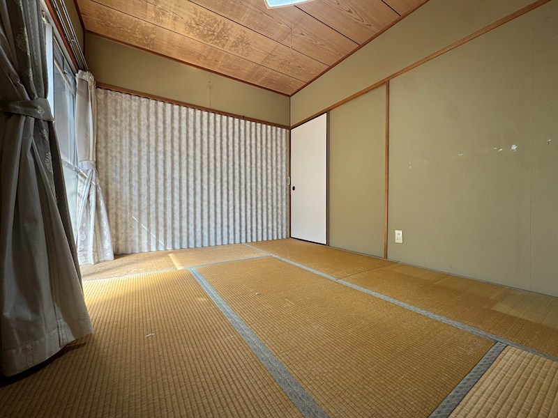 エメラルドタウン本城F棟 内観写真（リビング以外の居室）