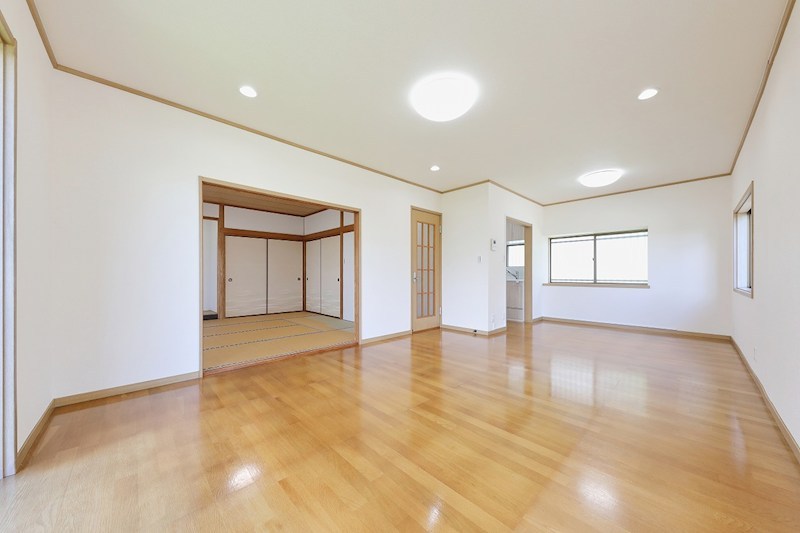 志井三丁目12番戸建  内観写真（リビング）