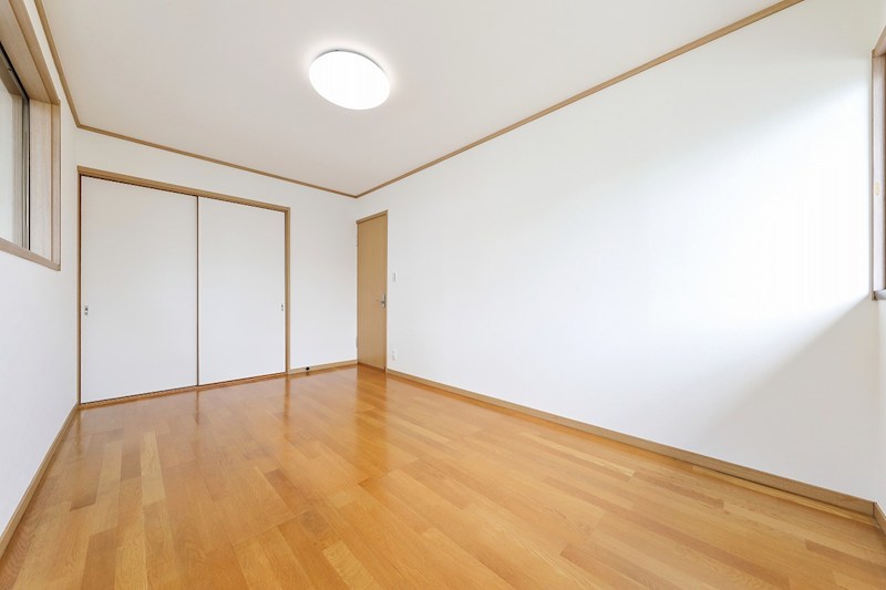 志井三丁目12番戸建  内観写真（リビング以外の居室）