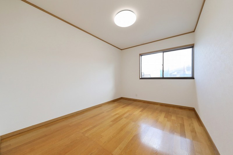 志井三丁目12番戸建  内観写真（リビング以外の居室）