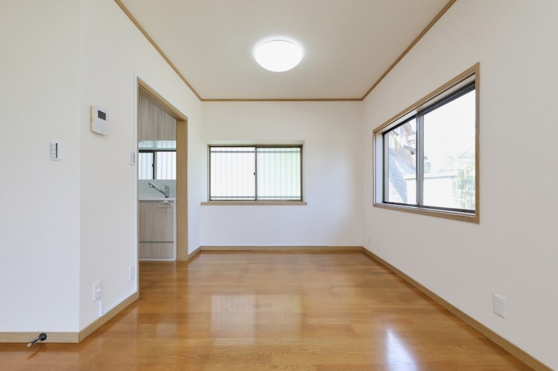 志井三丁目12番戸建  内観写真（リビング以外の居室）
