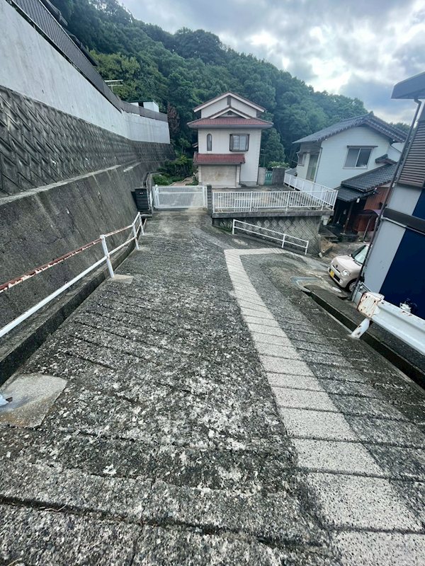 北川町戸建 現地写真（前面道路含む現地写真）