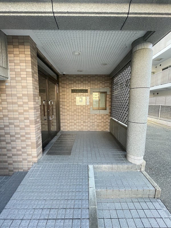 藤崎ロジュマン 共用部写真（エントランス）