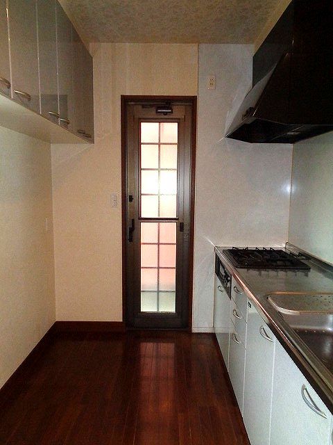 徳力新町二丁目戸建 内観写真（キッチン）