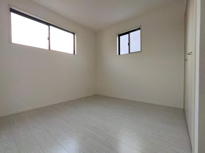 引野三丁目新築戸建2号棟　2期  内観写真（リビング以外の居室）